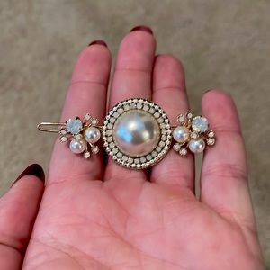 Pearl hairclip